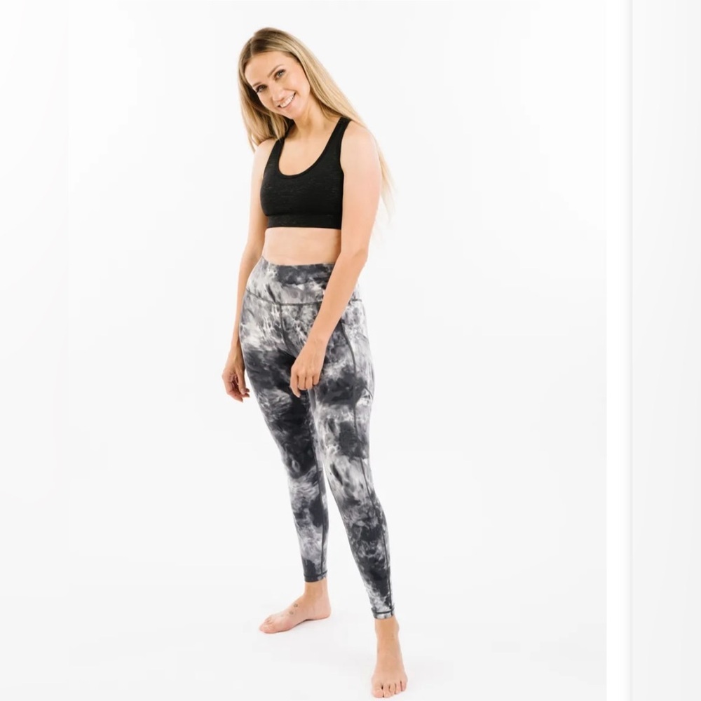 Zyia Active Storm Hendrix Pocket Soft n Snug Hi-Rise Leggings Size 4 Gray